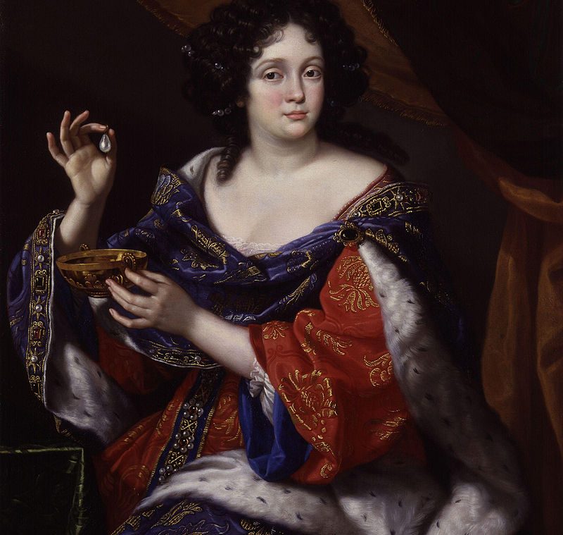 800px-Marie-Anne_Martinozzi_(née_Mancini),_Duchess_of_Bouillon_by ...